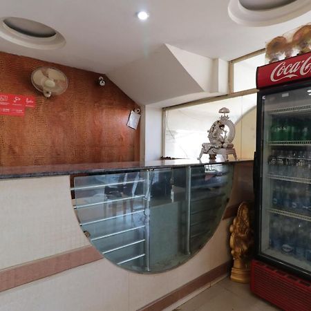 Oyo 29259 Hotel Rama Royal Nellore Kültér fotó